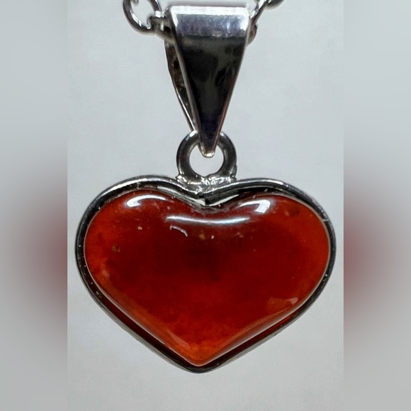 Blood red carnelian heart necklace. - Picture 3 of 7